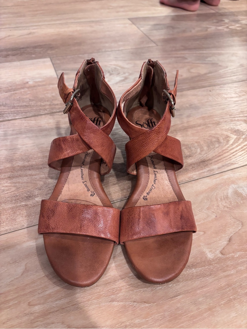 Sofft Tan Brown Crisscross Ankle Strap Sandals